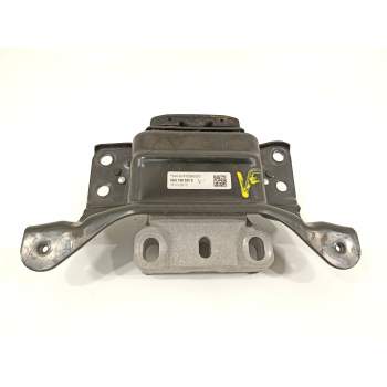 SOPORTE MOTOR IZQUIERDO 5Q0199555S 