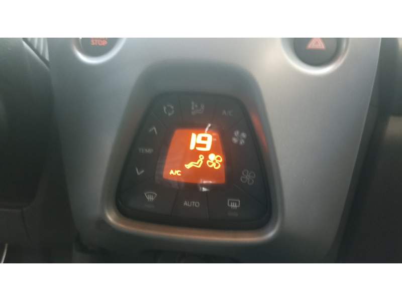 MANDO CLIMATIZADOR 5590YV010 B000736877 30340011