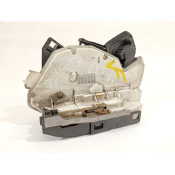 CERRADURA PUERTA TRASERA IZQUIERDA 5K4839015F 