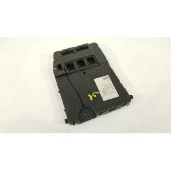 CAJA RELES / FUSIBLES 8200309691 8200411364 S118400320D