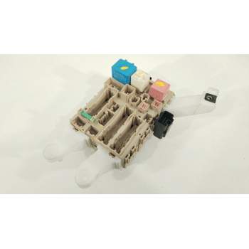 CAJA RELES / FUSIBLES 827300F320 434215J13 