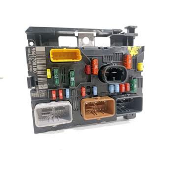CAJA RELES / FUSIBLES 9661708180 
