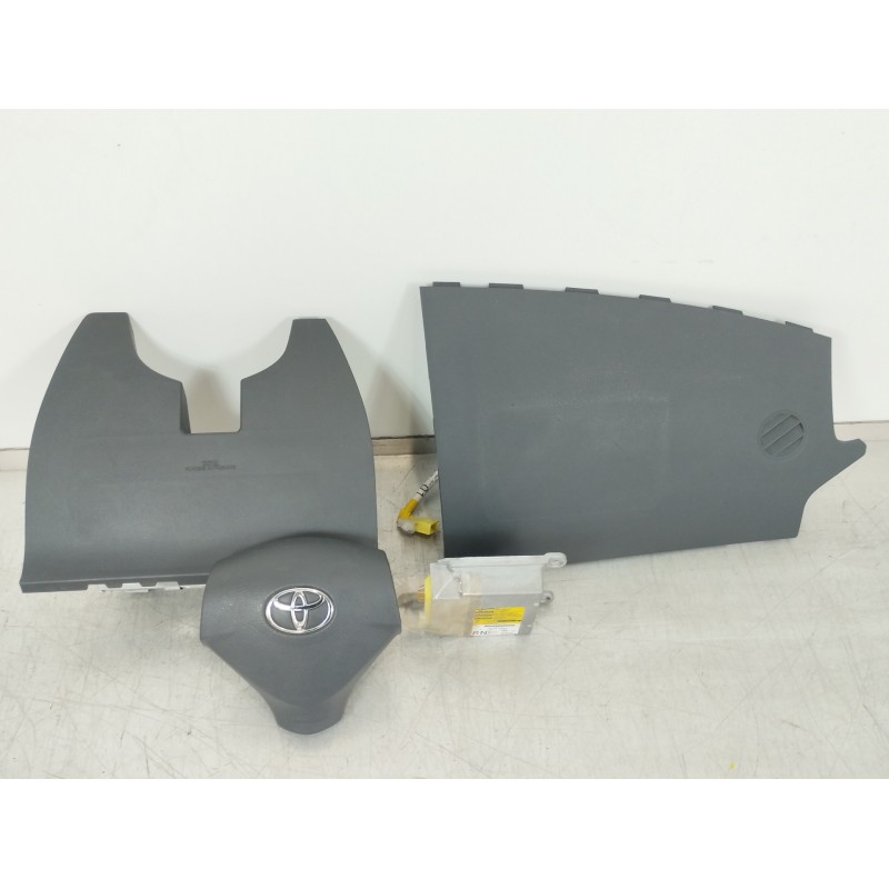 Recambio de kit airbag para toyota corolla verso (r1) 2.2 d-4d luna referencia OEM IAM 891700F070  