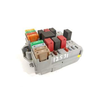 CAJA RELES / FUSIBLES 51792194 