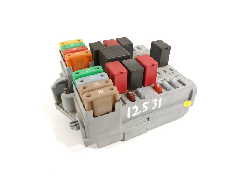 CAJA RELES / FUSIBLES 51792194 