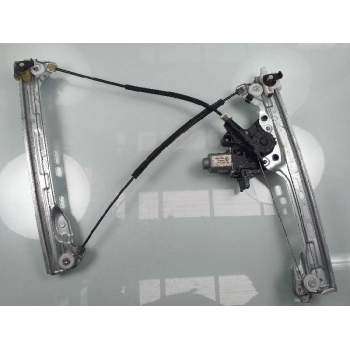 ELEVALUNAS DELANTERO DERECHO 807206746R 