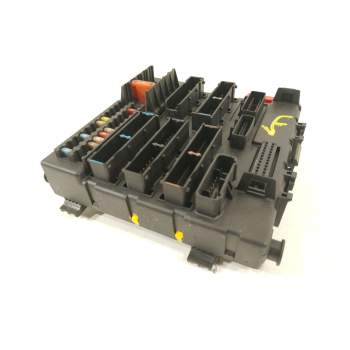CAJA RELES / FUSIBLES 13189926 460023260 519046502
