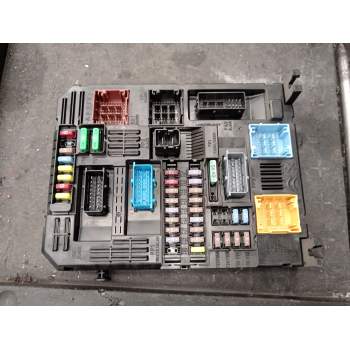 CAJA RELES / FUSIBLES 9845141280 28751768 BSIEL3CEM00