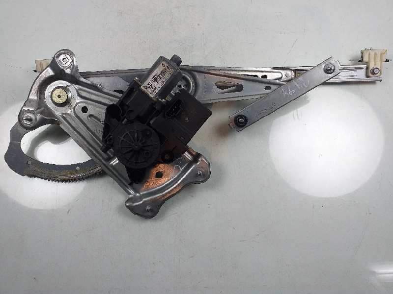ELEVALUNAS DELANTERO DERECHO 807301396R 912462200 807203154R