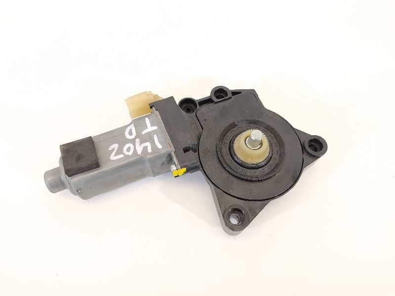 MOTOR ELEVALUNAS TRASERO DERECHO 834602L000 