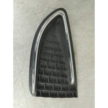 REJILLA PARAGOLPES DERECHA 735586085 