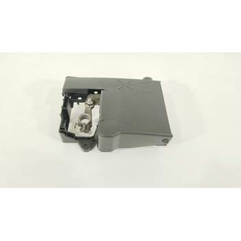 CAJA RELES / FUSIBLES 13302305 365927271 