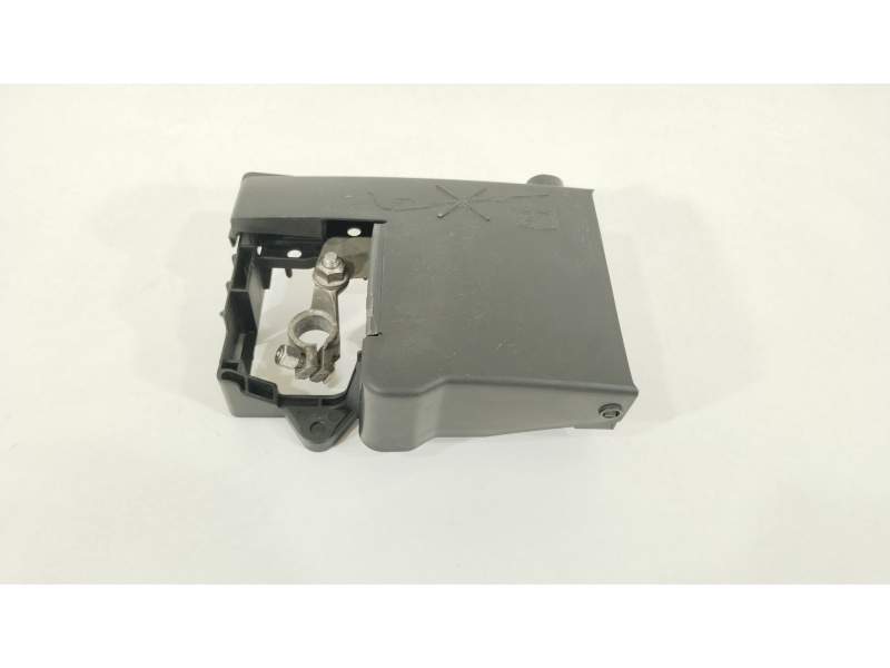 CAJA RELES / FUSIBLES 13302305 365927271 