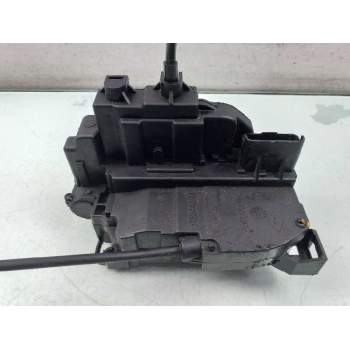 CERRADURA PUERTA TRASERA DERECHA 825020002R 