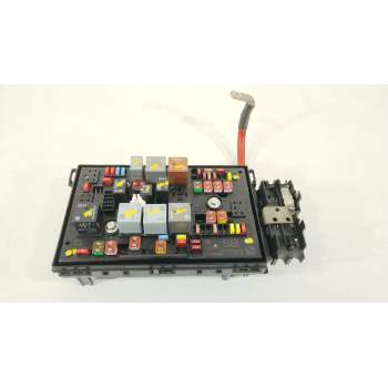 CAJA RELES / FUSIBLES 13343980 