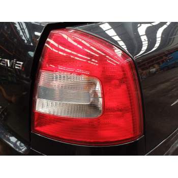 PILOTO TRASERO DERECHO 1Z5945096B 1Z5945112B 1Z5945258A
