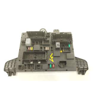 CAJA RELES / FUSIBLES 13302300 1110021AA 365927271