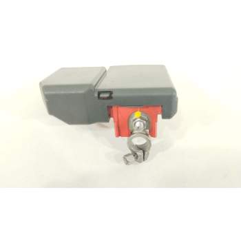 CAJA RELES / FUSIBLES GKL167S99 K7005 