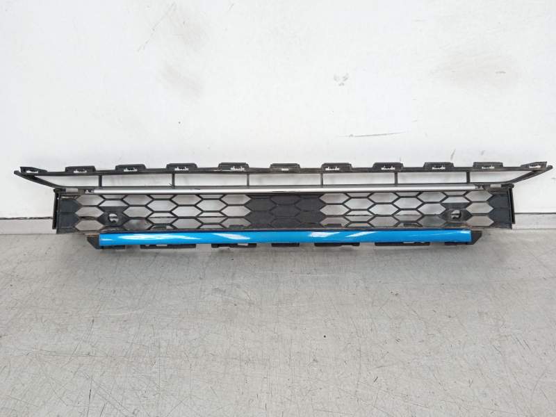 REJILLA PARAGOLPES DELANTERO 81A807647H 81A919398 81A919397