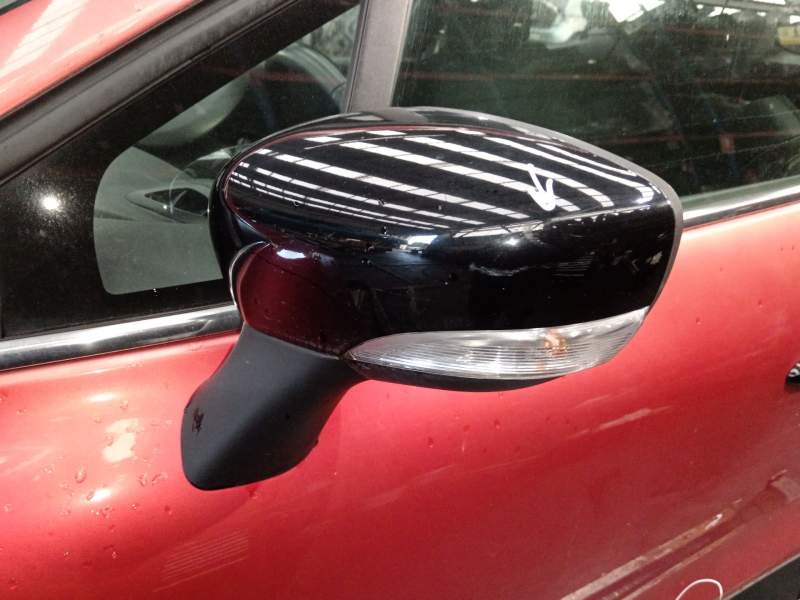 RETROVISOR IZQUIERDO 