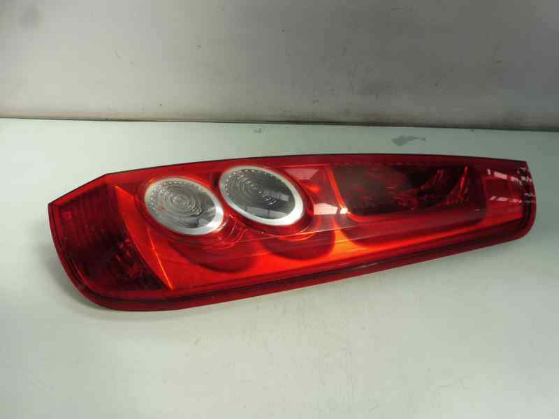 PILOTO TRASERO DERECHO 6S6113404B 