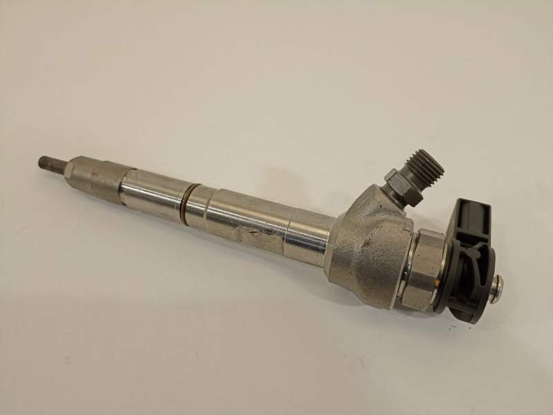 INYECTOR 05L130277E 0445110835 