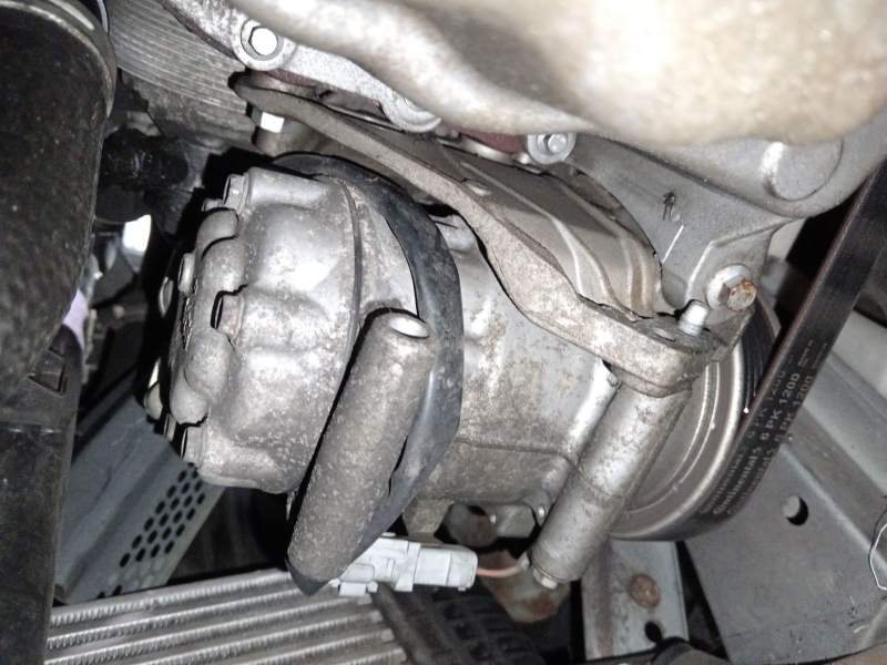 COMPRESOR AIRE ACONDICIONADO 92600ZW70J 