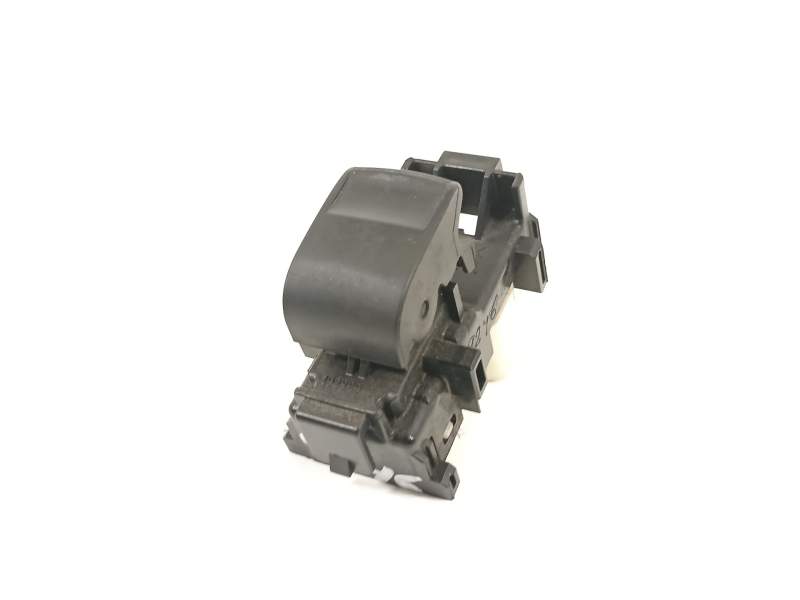 MANDO ELEVALUNAS DELANTERO DERECHO 848100D030 