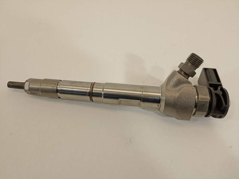 INYECTOR 05L130277E 0445110835 