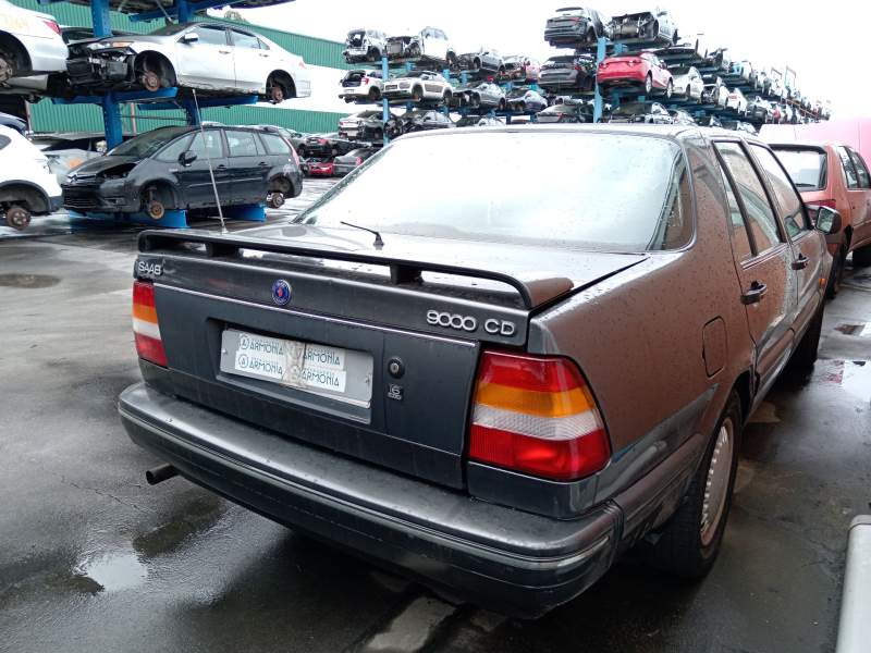 saab 9000 del año 1990