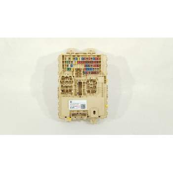 CAJA RELES / FUSIBLES 91903P4742 D74D 