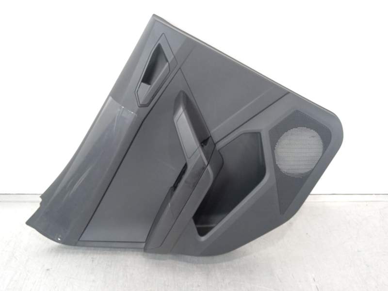 GUARNECIDO PUERTA TRASERA IZQUIERDA 6F0867133 