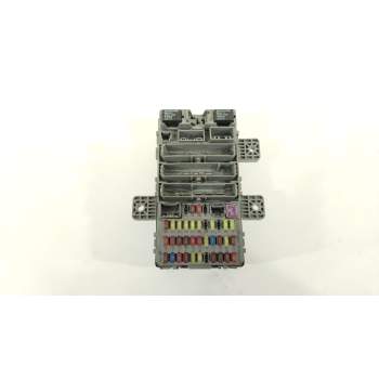 CAJA RELES / FUSIBLES E180Y0VW070808 SMGG230