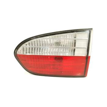 PILOTO TRASERO DERECHO EN PORTON 924064A61 