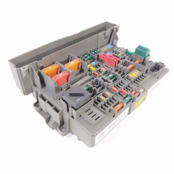 CAJA RELES / FUSIBLES 9119446 61149119446 17925000000A