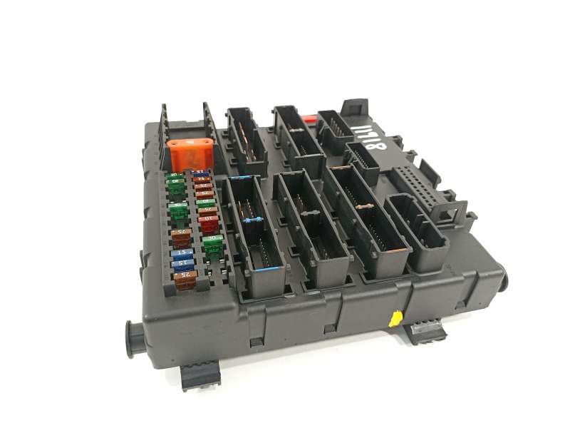 CAJA RELES / FUSIBLES 519070106 12804331 