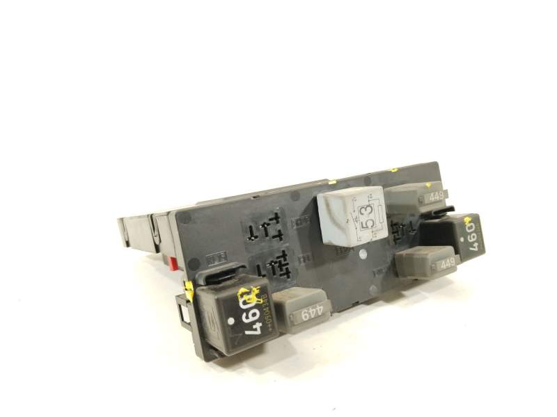 CAJA RELES / FUSIBLES 3C8937049E 