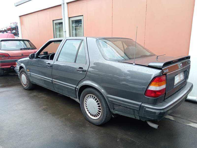 saab 9000 del año 1990