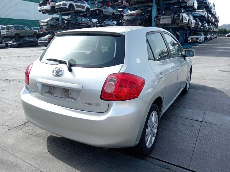 toyota auris (_e15_) del año 2007