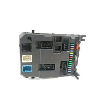 CAJA RELES / FUSIBLES 9666952180 