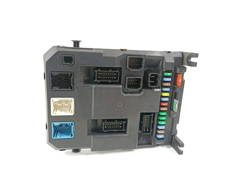 CAJA RELES / FUSIBLES 9666952180 