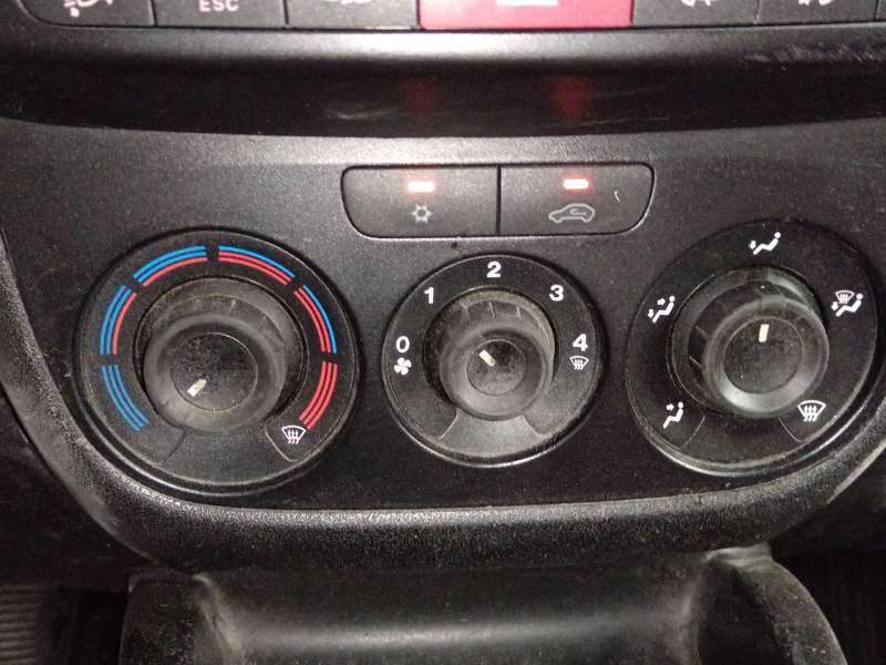 MANDO CALEFACCION / AIRE ACONDICIONADO 