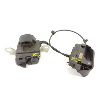 CERRADURA PUERTA TRASERA IZQUIERDA A2059206103 A2059204900