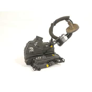 CERRADURA PUERTA TRASERA DERECHA 825008517R 