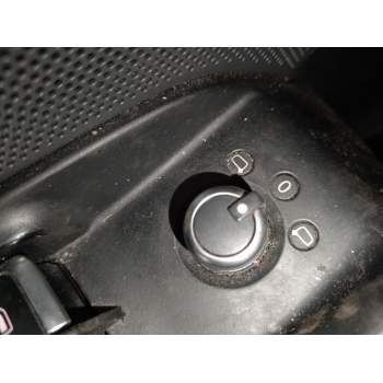 MANDO RETROVISOR 8V0959565E 