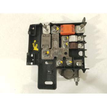 CAJA RELES / FUSIBLES 1350834080 