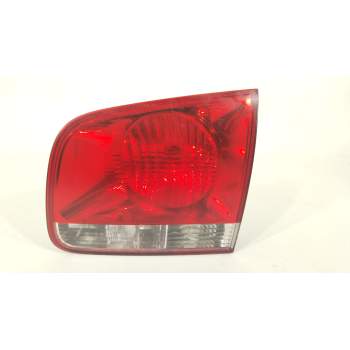 PILOTO TRASERO DERECHO EN PORTON 7L6945094H 
