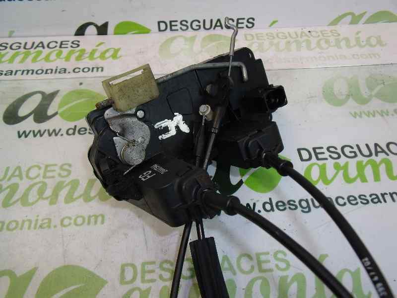 CERRADURA PUERTA TRASERA DERECHA 13210763 