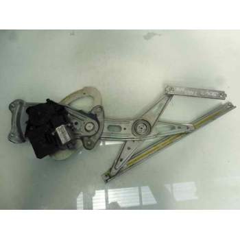 ELEVALUNAS TRASERO DERECHO 827300005R 