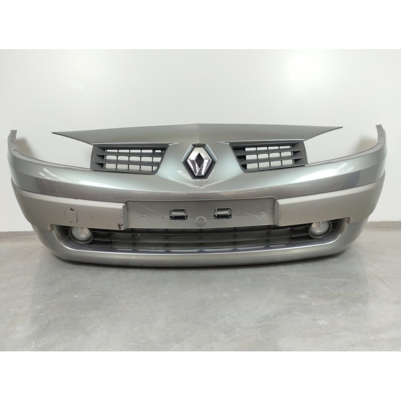 Recambio de paragolpes delantero para renault megane ii berlina 5p confort authentique referencia OEM IAM 8200073455  